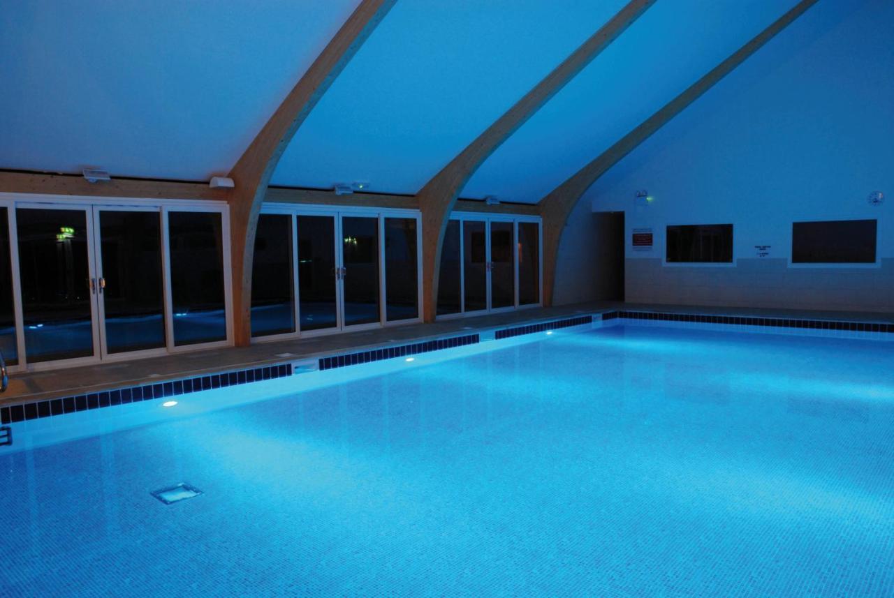 Fistral Hot Tub House For 8 On Retallack Resort Newquay  Exterior photo